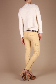  Cargo Houlihan |  yellow