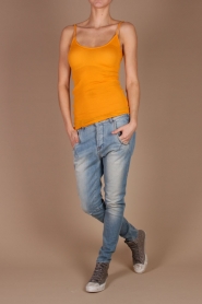  Top Lee | yellow ocher