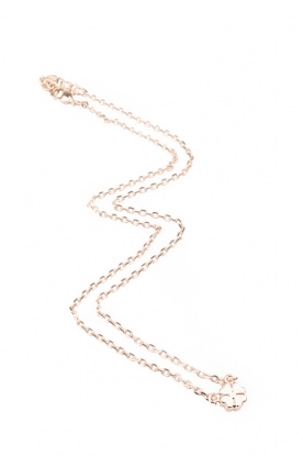 Necklace pendant leaf | gold