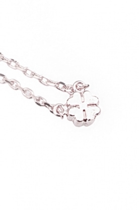 TOV ESSENTIALS |  Necklace pendant leaf | silver
