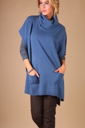 Not Shy |  Cashmere poncho Maxine | blue