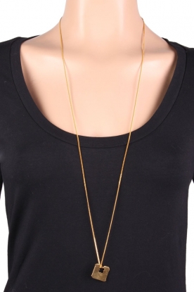 Martine Viergever |  Necklace Bread clip | gold