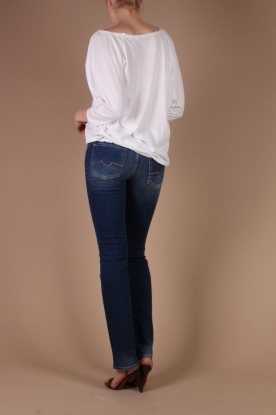  Top Pretty in a Bow | white