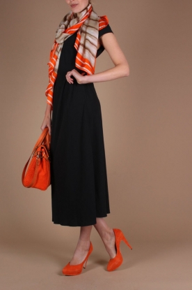 Moment by Moment |  Scarf Weber | orange