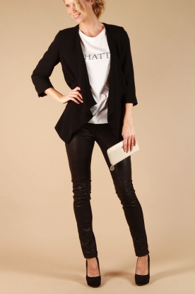 NIKKIE |  T-shirt Manhattan | white