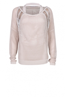 Top Singapore | white