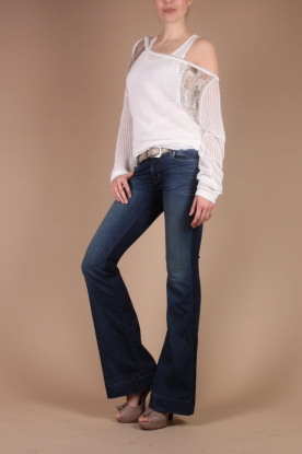  Top Singapore | white