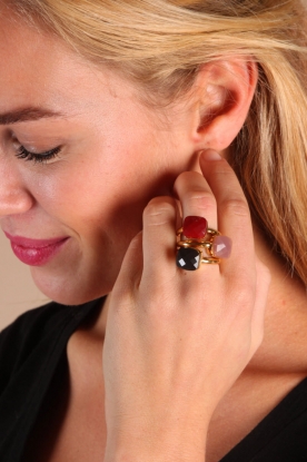 Juli dans Jewels |  Ring Square | red