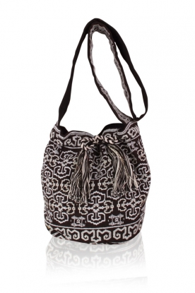 Bag Arti emb pouch | black