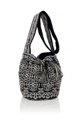 Star Mela |  Bag Arti emb pouch | black