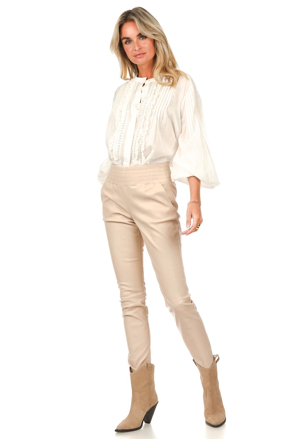 Look Broderie blousje Camu