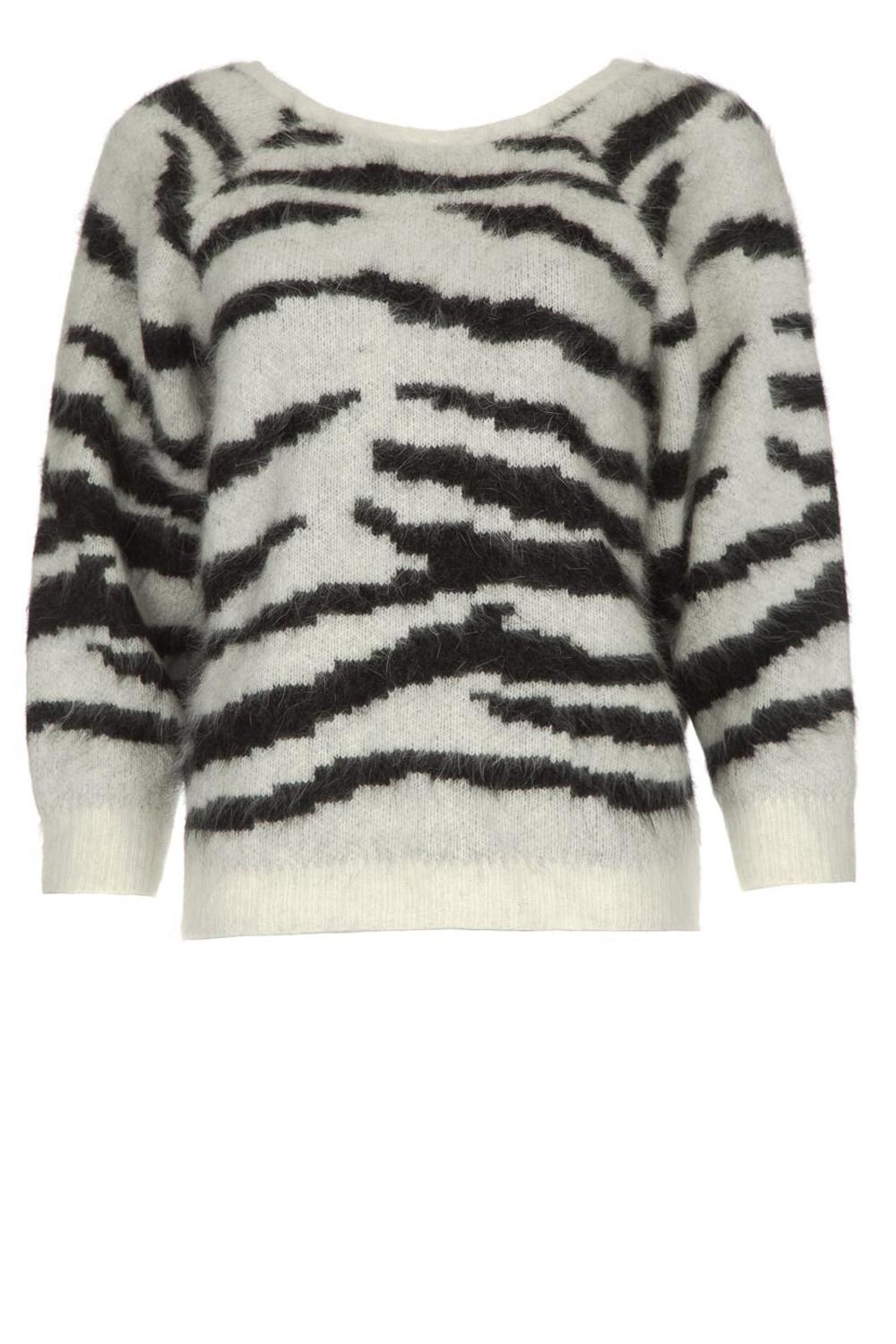 Zebra print sweater with twisted back 