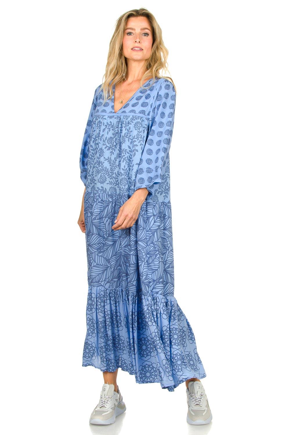 Maxi jurk met print Jaipur blauw Genesis Little Soho