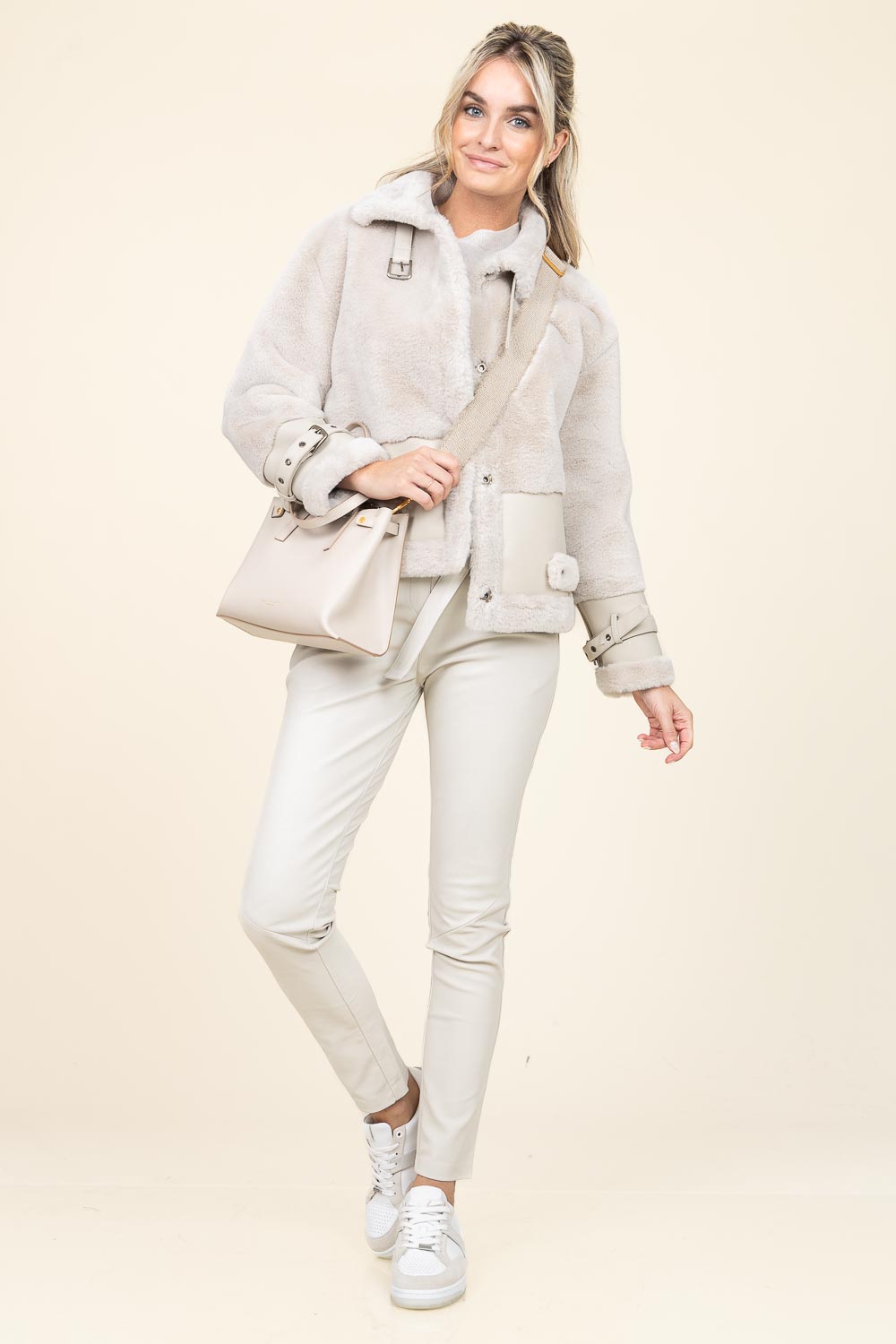 Look Faux lammy coat Lidia