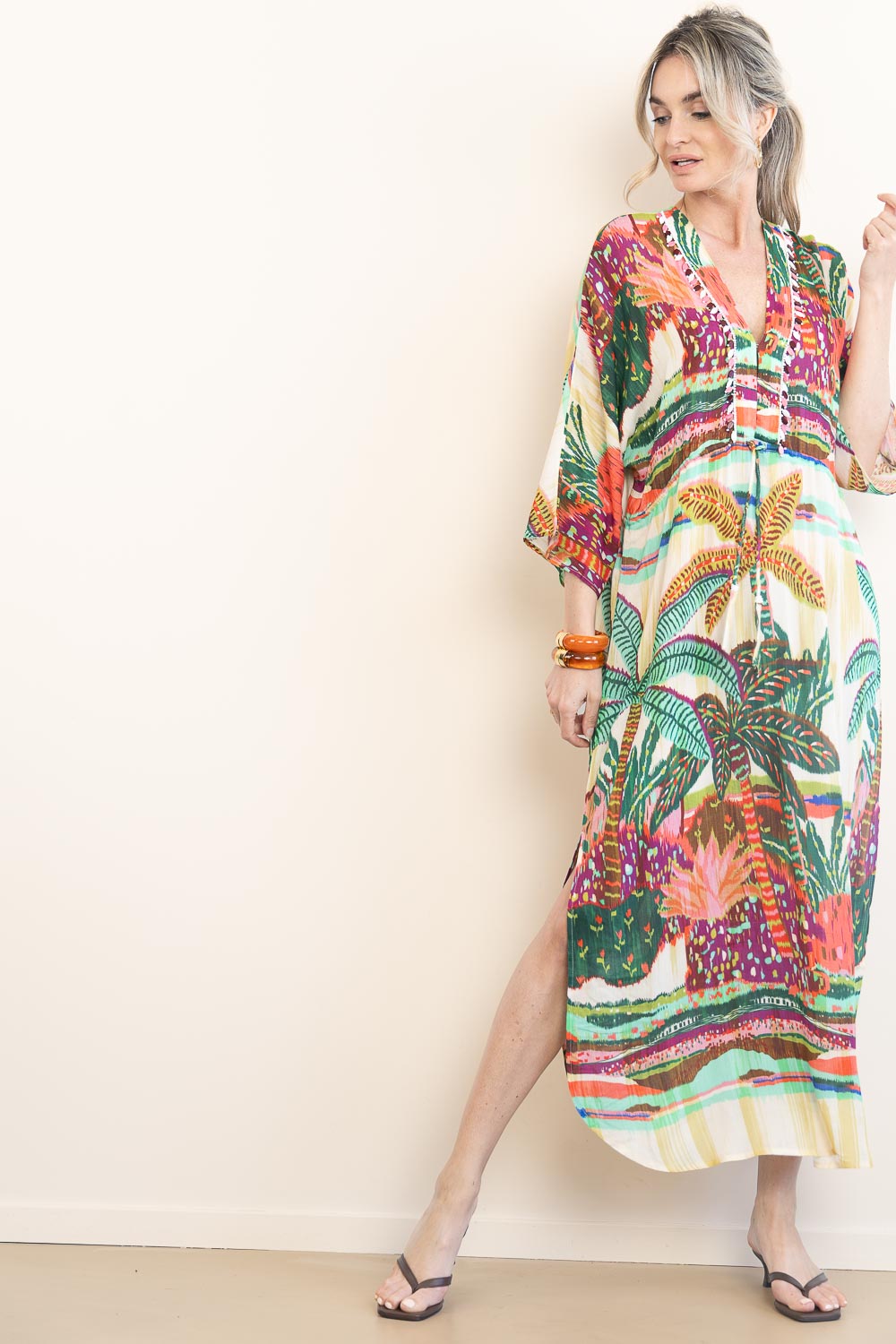 Look Dress with print and beads Palmeras