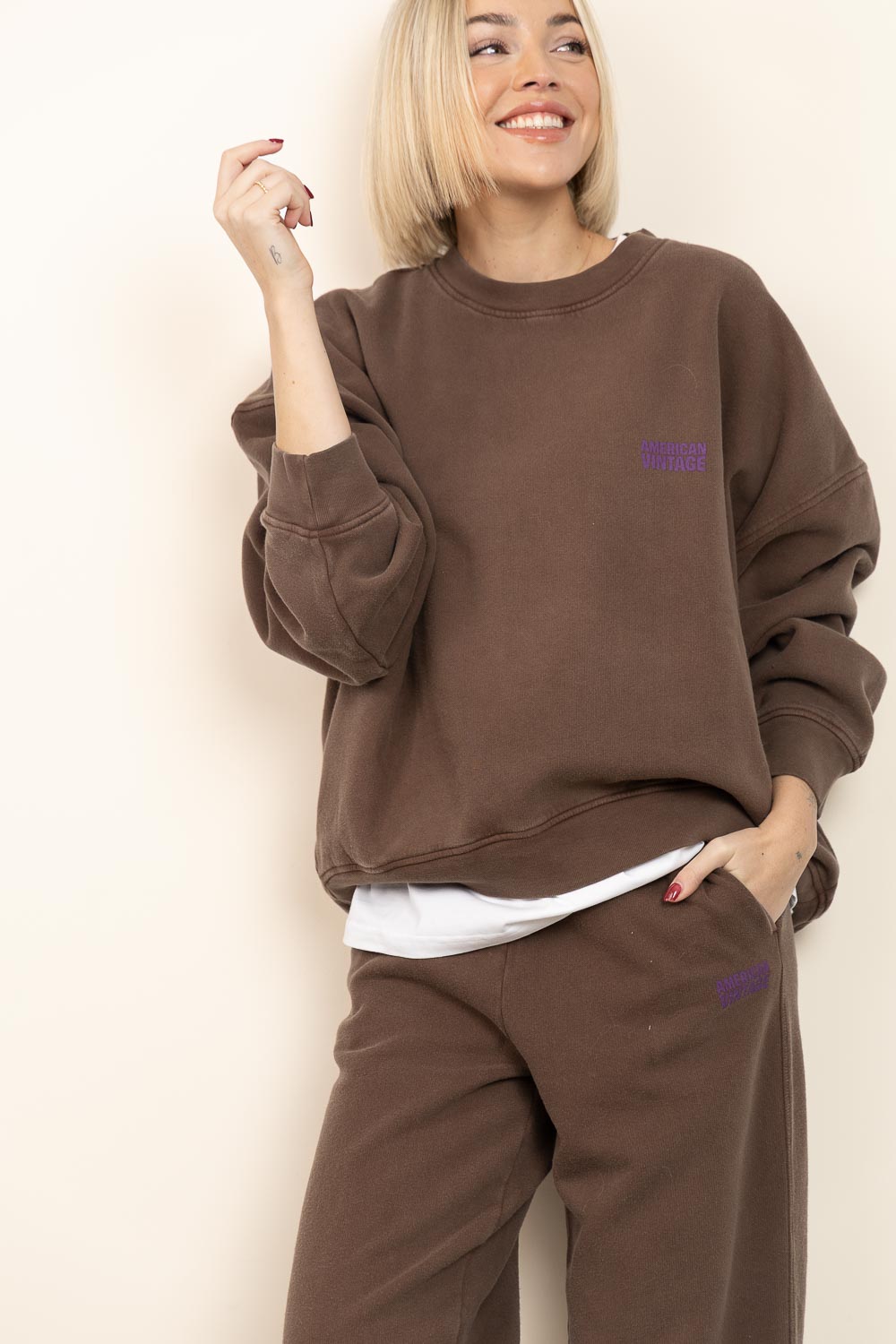 Zachte sweater Plizzy | bruin | American Vintage | Little Soho