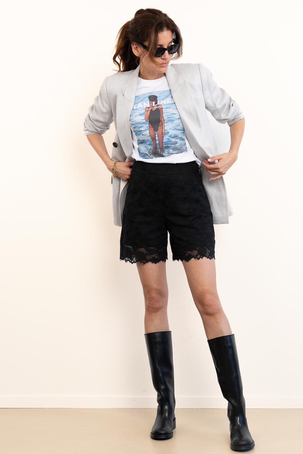 Look Short with lace Lanny