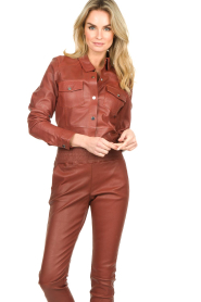 Ibana |  Leather blouse with puff sleeves Tenny | rusty red  | Picture 4