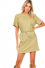 Notes Du Nord |  T-shirt dress with shoulder pads Dominic | green  | Picture 2