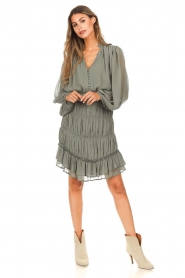 Ibana |  Dress with pleated skirt Daxin | olive  | Picture 3