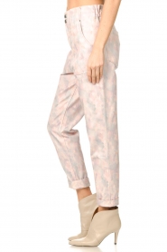 Magali Pascal |  High waist jeans with print Celina | pink  | Picture 5