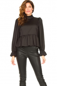 Notes Du Nord |  Satin top with ruffles Belize | black  | Picture 2