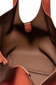 Gianni Chiarini |  Leather shoulderbag Dua | orange  | Picture 5