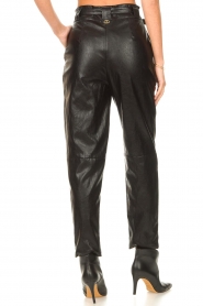 Twinset | Faux leather broek Verona | zwart   | Afbeelding 7