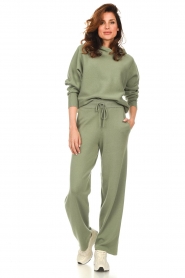Knit-ted |  Knitted joggers Noor | green  | Picture 2