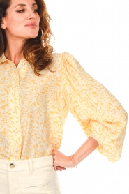 Second Female :  Blouse with print Belladonna | yellow - img7