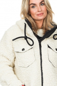 Goldbergh :  Shearling fleece jacket Elyse | natural - img9