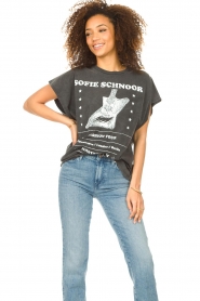 Sofie Schnoor |  Oversized T-shirt with Cea print | black  | Picture 5