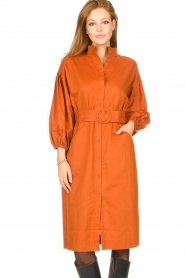 Notes Du Nord | Midi-jurk met ceintuur Velvet | oranje   | Afbeelding 4