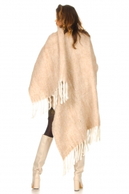 JC Sophie |  Knitted poncho Jaelle | camel  | Picture 7