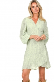 Freebird |  Wrap dress with puff sleeves Bora | green  | Picture 5