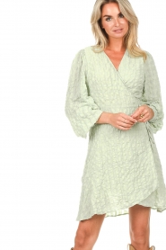 Freebird |  Wrap dress with puff sleeves Bora | green  | Picture 2