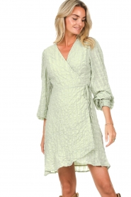 Freebird |  Wrap dress with puff sleeves Bora | green  | Picture 4