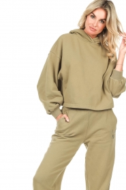 Lune Active |  Sports sweater with logo detail Nomi | Green  | Picture 2