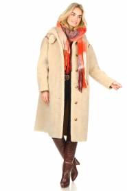 Antik Batik :  Teddy coat with embroided details Sable | brown - img3