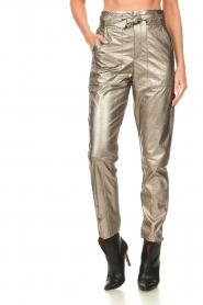 Aaiko :  Faux leather paperbag pants Mally | metallic - img5