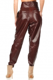 IRO :  Tailored patent leather trousers Salil | Bordeaux - img6