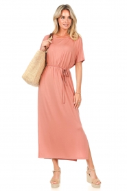 Knit-ted :  Travelwear dress Karen | pink - img3
