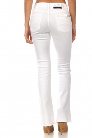7 For All Mankind :  Bootcut jeans Tailorless | white - img8