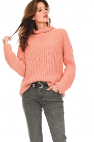 Be Pure :  Knitted turtleneck sweater Elsa | coral - img4