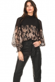 Copenhagen Muse | Top met print Frill | zwart   | Afbeelding 2