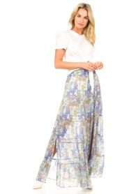Silvian Heach :  Maxi skirt with floral print Quinghai | Violet - img6