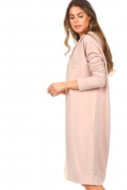 Blaumax |  Hooded sweater dress Saskia | pink  | Picture 5