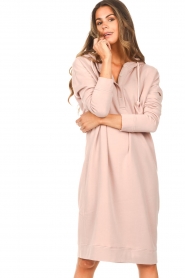 Blaumax |  Hooded sweater dress Saskia | pink  | Picture 4
