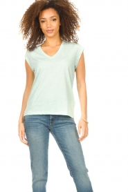 CC Heart |  T-shirt with V-neck Vera | green  | Picture 2