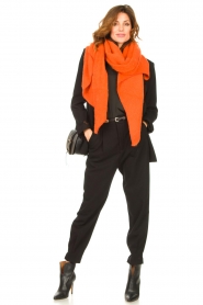 Little Soho |  Bouclé scarf Aria | orange  | Picture 4